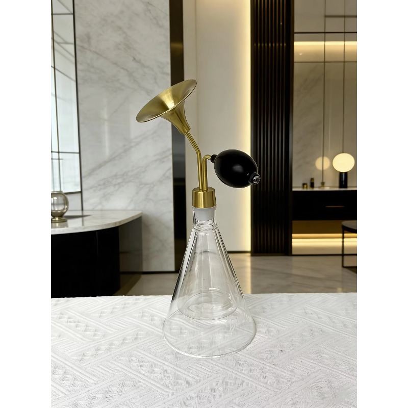 Wall‑Hung Fragrance Sampling V - огляд і ціна Perfume In Fragrance Shop